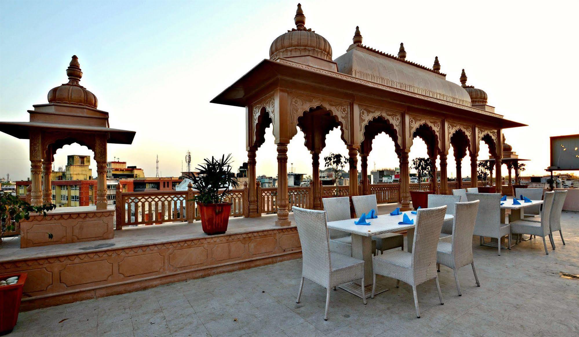 Hotel Ram Singh Palace Jaipur Exteriör bild